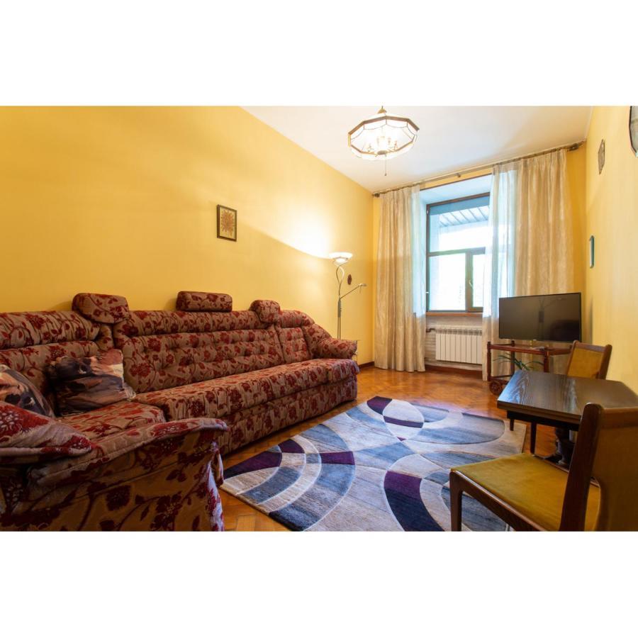 Cozy Apartment On Nezalezhnosti Avenue Харьков Экстерьер фото